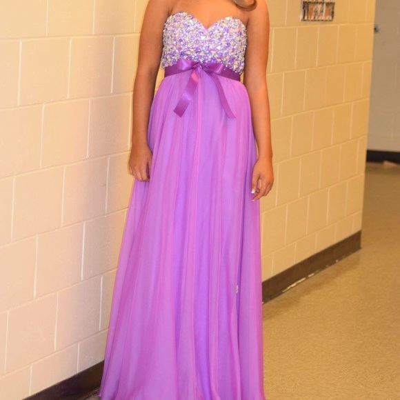 Dresses & Skirts - Clarisse prom / pageant gown